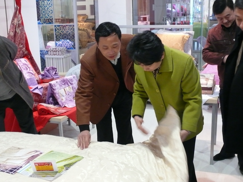 ��ʡ�L(ch��ng)�S����(l��i)�Bʯ��Ҽ����{��